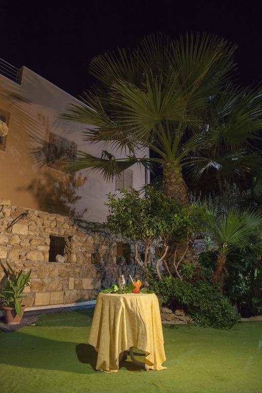 Case Vacanze Baia Realmonte Exterior photo